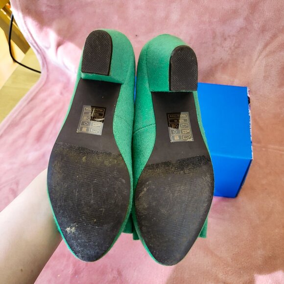 BAIT Modest Heels w/ Bow Wool / Felt Texture, Mint Green, Size 10 - Picture 6 of 8